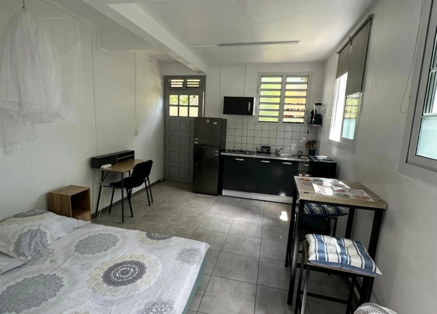 Studio Meuble Climatise Ducos 0*,  Martinique